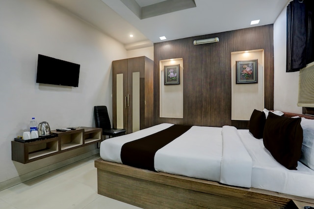 Super Collection O Bank More Dhanbad Formerly Hotel Sri Ganesh Ji