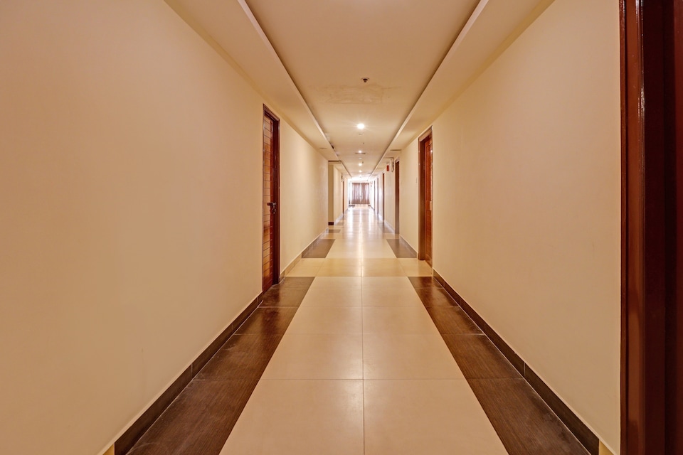 Udayee International Hotel, Transit Tirupati, Tirupati