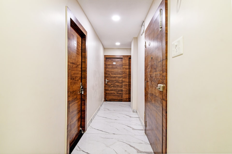 HotelO Dak Plaza Balaka Bus Terminus, Rajarhat Kolkata, Kolkata