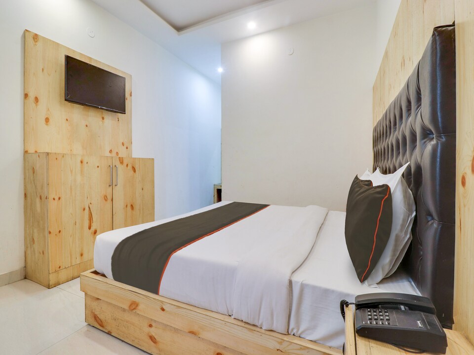 Collection O Hotel Relax Inn, Mall Road Mussoorie, Mussoorie