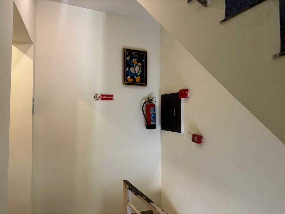  HOTEL O THE RED HUT, Railway Station Chandigarh, Chandigarh