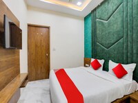 OYO 818302 HOTEL KING VIEW