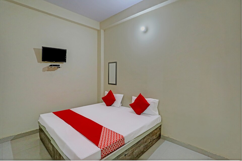 OYO Flagship Atithi Homestay, Lanka, Varanasi