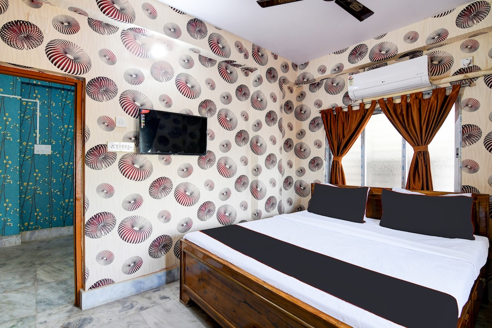 Super Hotel O Joy Maa Tara Hotel & Restaurant, VIP Road Kolkata, Kolkata