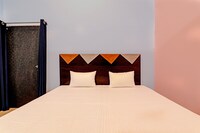 OYO Homes Hotel Red Lion Inn
