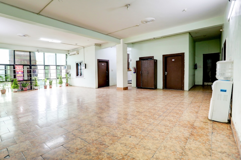 Hotel O Shakun Palace, Indirapuram Ghaziabad, Ghaziabad