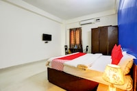 OYO 818452 Vasundhara Inn