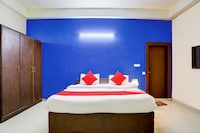 OYO 818452 Vasundhara Inn