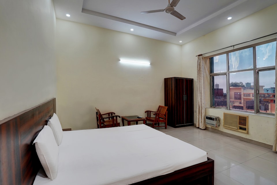 Hotel O Lavnya Hotel, Meerut, Meerut