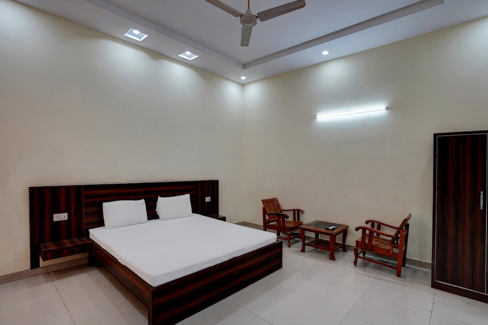 Hotel O Lavnya Hotel, Meerut, Meerut