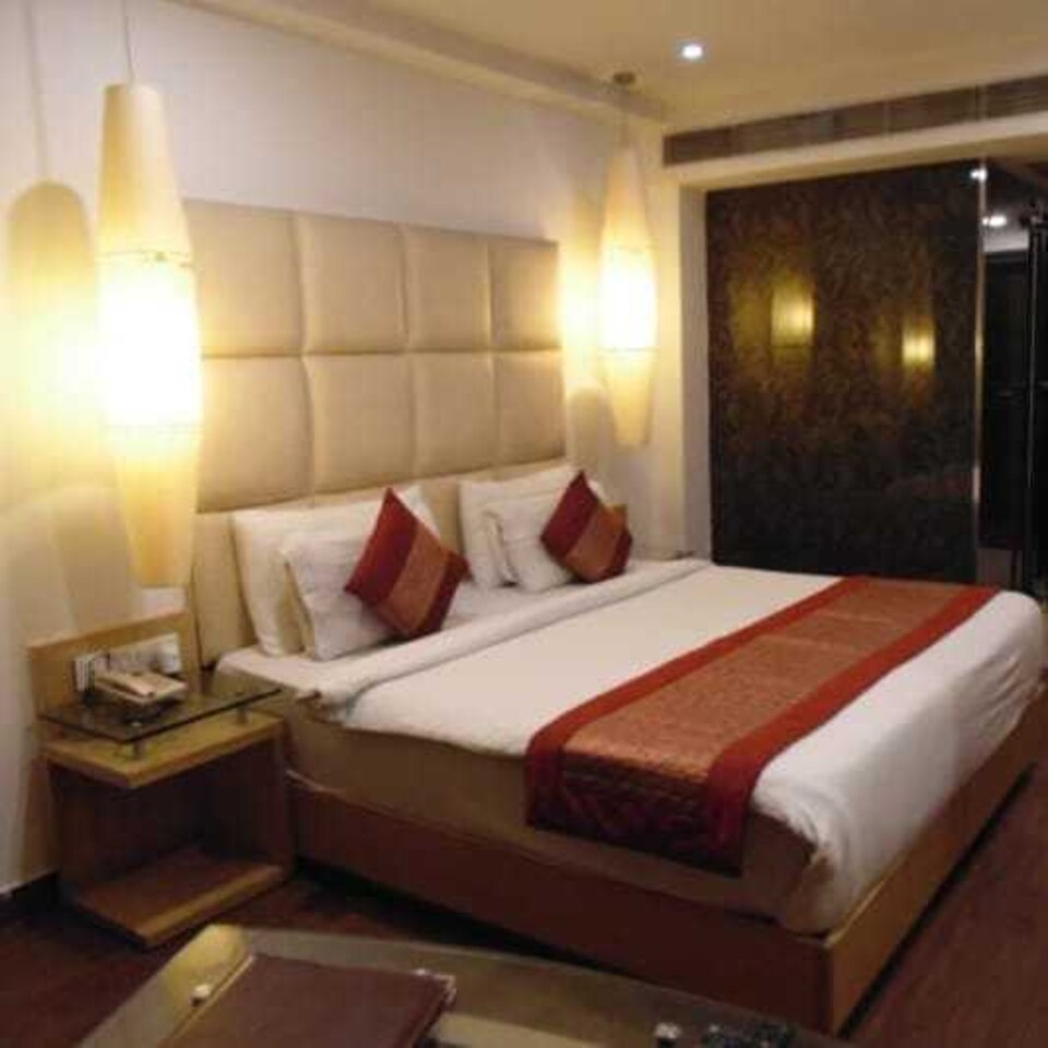 POP 81848D Hotel Stay Villa , Chhatarpur Delhi, Delhi
