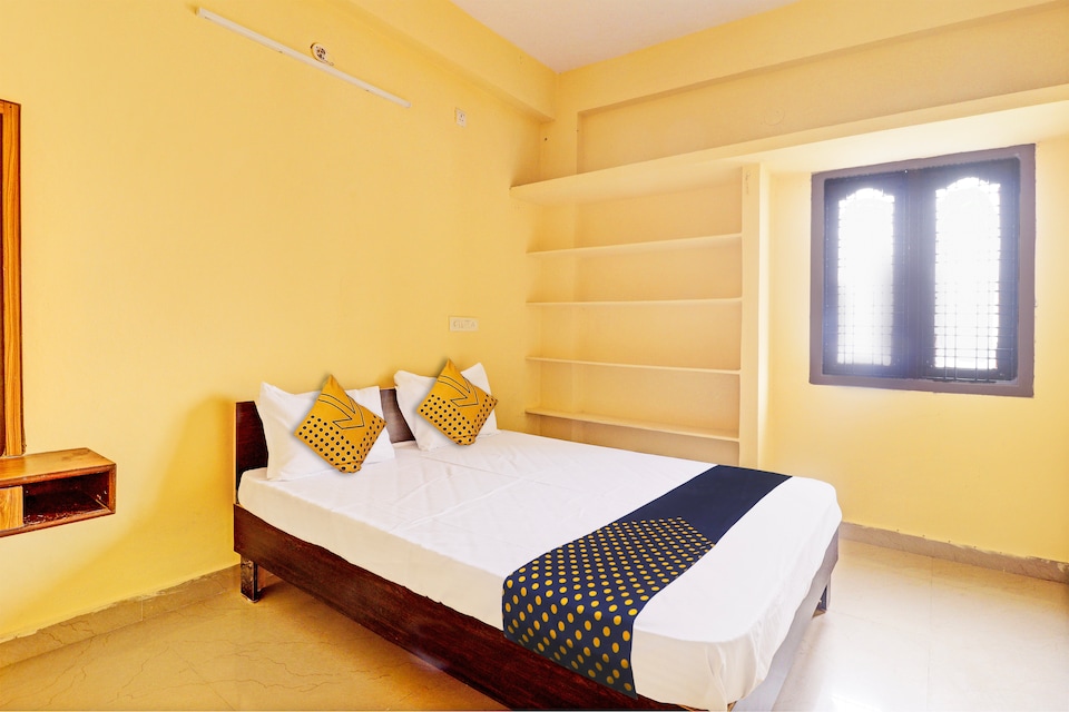OYO Hotel Akruthi Grand, LB Nagar-Uppal, Hyderabad