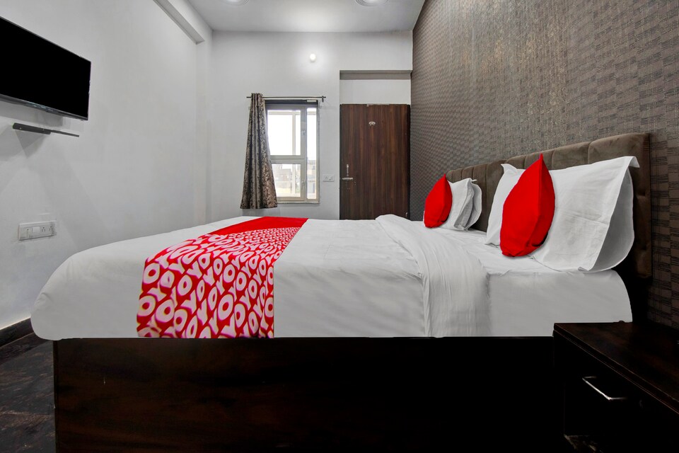 OYO Flagship Hotel Rajshree, Jaipur Airport, Jaipur