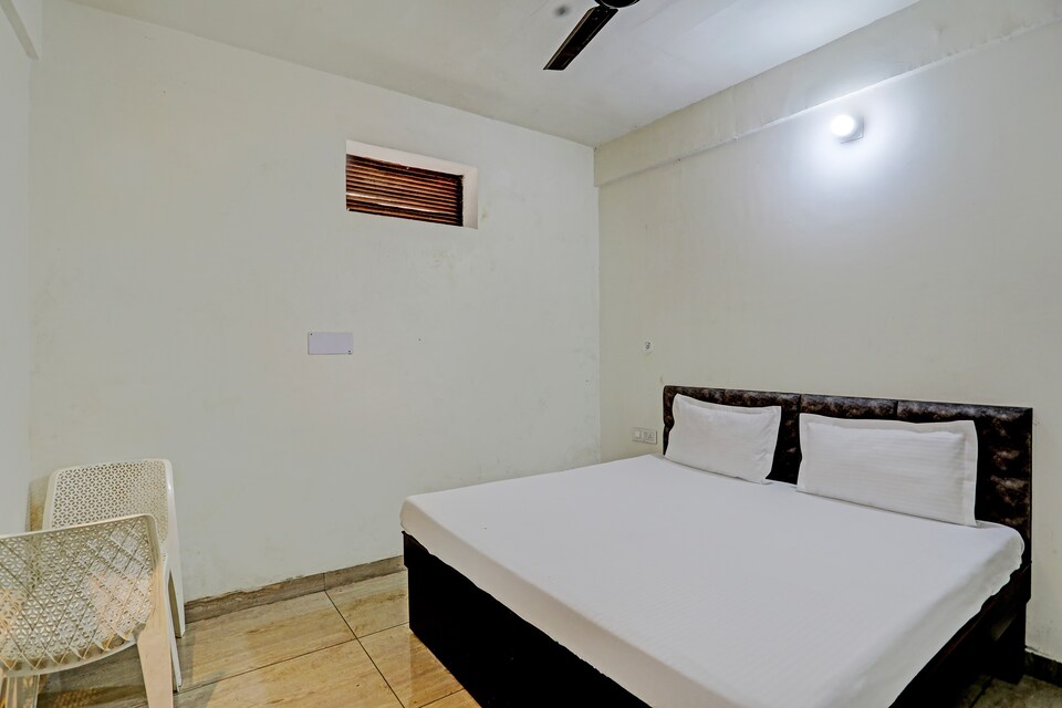 OYO Hotel knights inn, Meerut, Meerut
