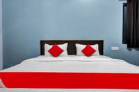 Hotel O Royal Palace