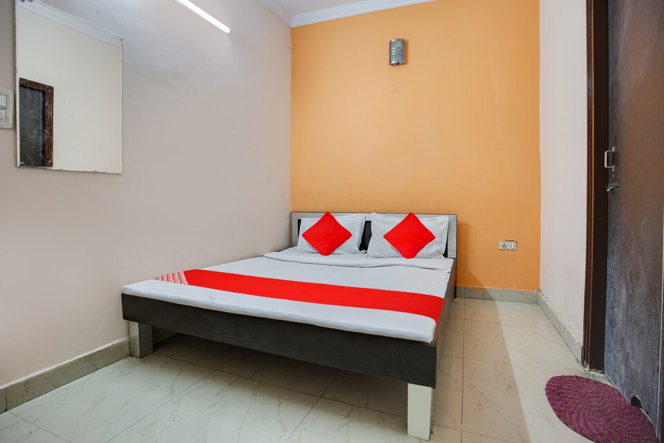 OYO Adesh Regidency, Golden Temple Road Amritsar, Amritsar