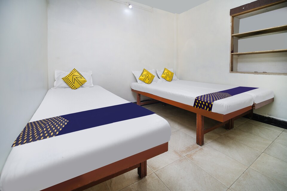 SPOT ON Shree Purohit Lodge, Belgaum, Belgaum