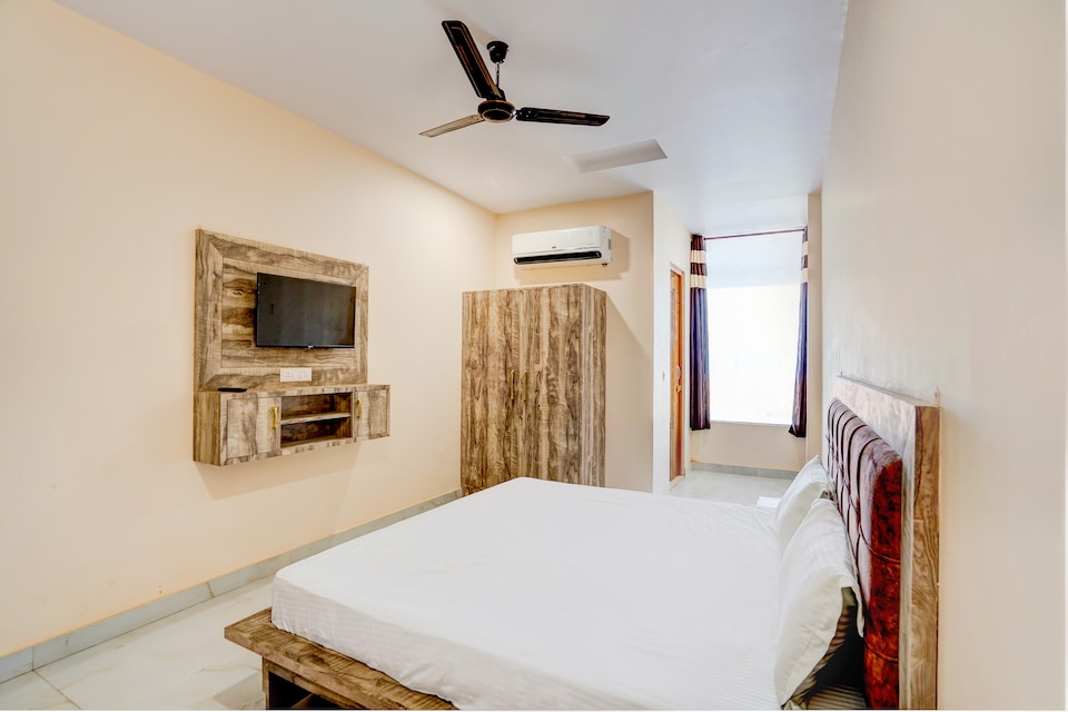 OYO World Stone Hotel, Meerut, Meerut