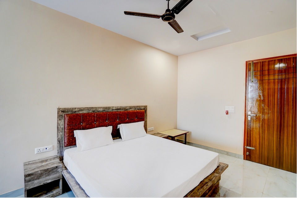 OYO World Stone Hotel, Meerut, Meerut