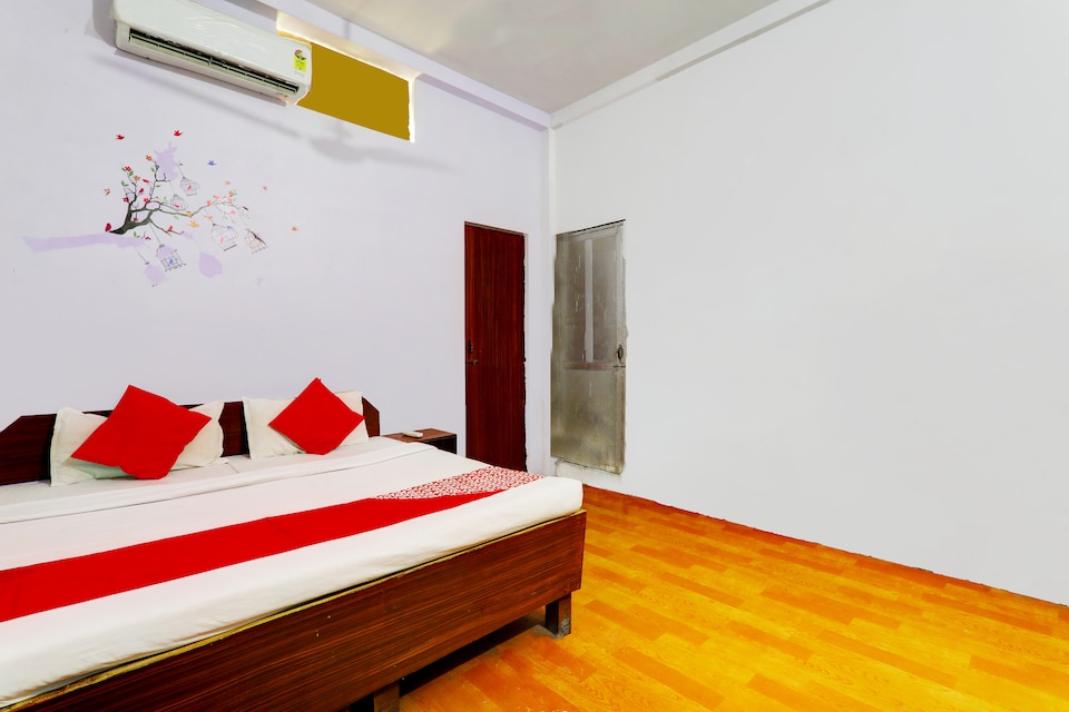 OYO Flagship Treen Inn Guest House, Sarnath Varanasi, Varanasi