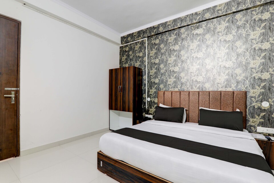 Hotel O Heritage Villa, Civil Lines - High Court, Prayagraj