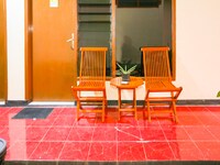 OYO 93136 Hotel Santo Djaya 2