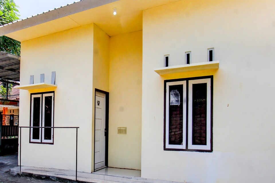 OYO Life 93153 Kos Jenggala, Tanjung Lombok, Lombok