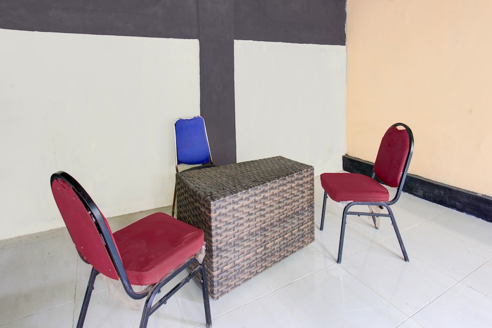 OYO Life 93155 Wisma Sarah, Tanjung Lombok, Lombok