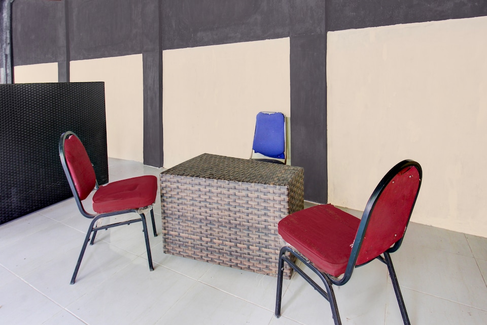 OYO Life 93155 Wisma Sarah, Tanjung Lombok, Lombok