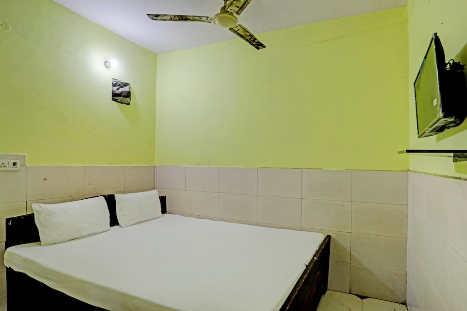OYO Hotel Morning Star, Faridabad, Faridabad