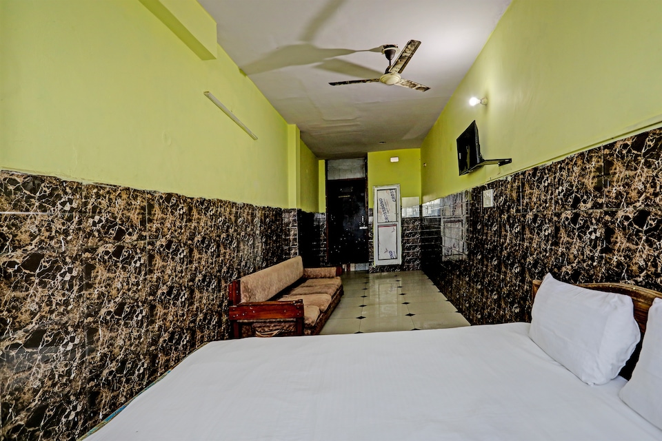 OYO Hotel Morning Star, Faridabad, Faridabad