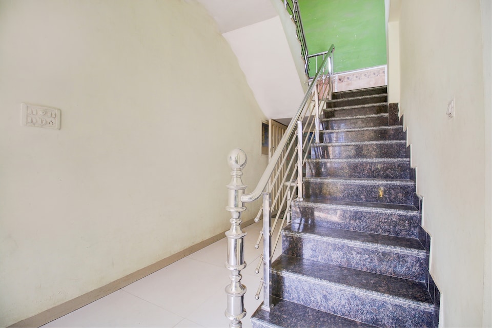 Hotel O Satyam Shree, Vijay Nagar Indore, Indore