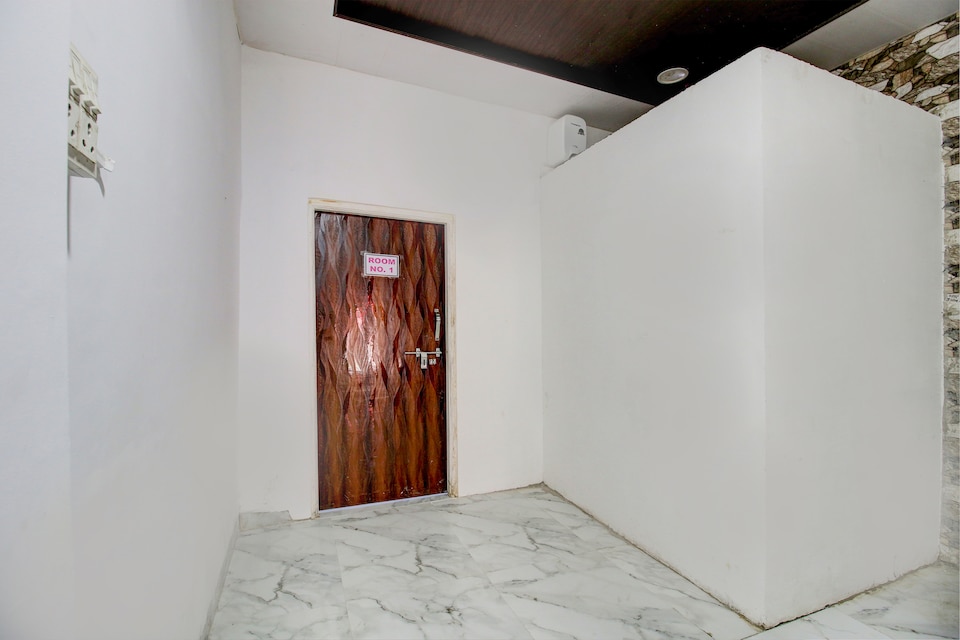 Hotel O Satyam Shree, Vijay Nagar Indore, Indore