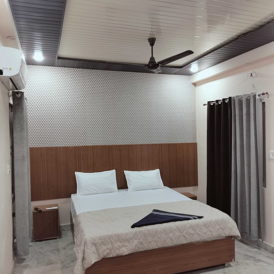 Hotel O Murliwala, Meerut, Meerut