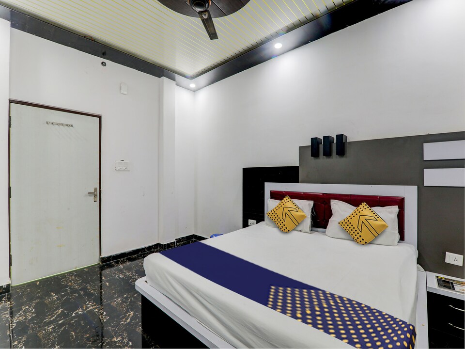 SPOT ON Hotel Knight Inn, Sarnath Varanasi, Varanasi