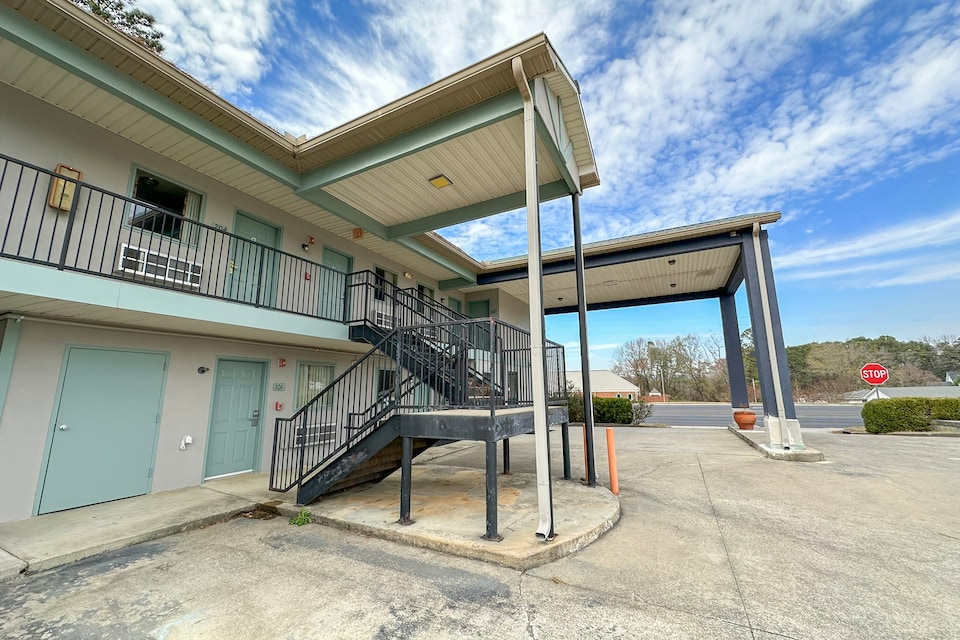 Garden Inn & Suites, Rome GA, Rome GA