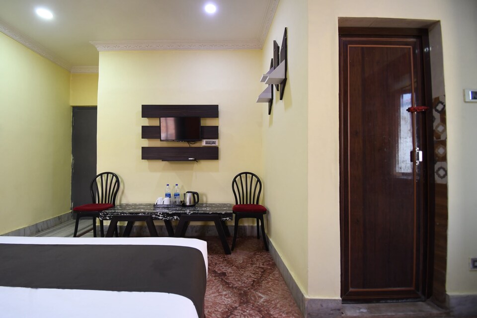Hotel O STANZA HOTEL, Bapuji Nagar, Bhubaneswar