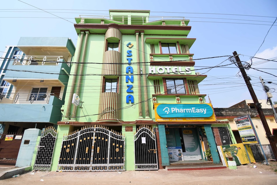 Super Hotel O STANZA HOTEL, Bapuji Nagar, Bhubaneswar