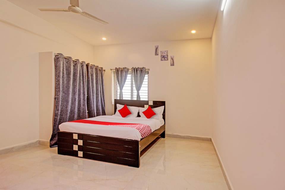 OYO 818797 Hotel New Moon Light, Shamshabad, Hyderabad
