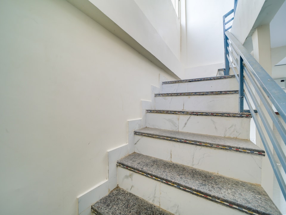 Hotel O Relax Inn, MP Nagar Bhopal, Bhopal