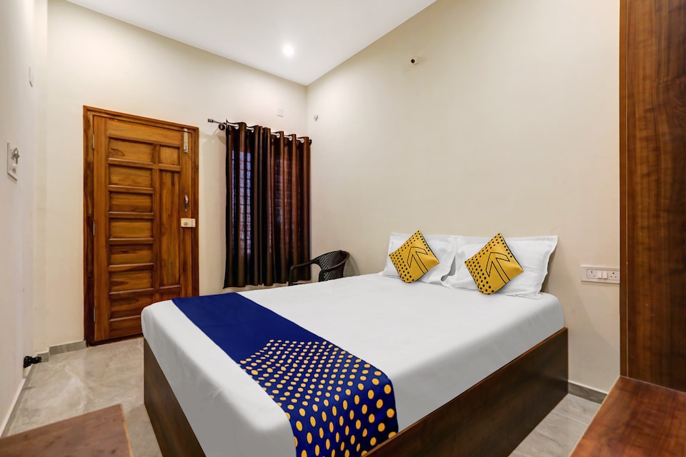 SPOT ON Mubarak Lodge, Mysore Bannimantap, Mysore