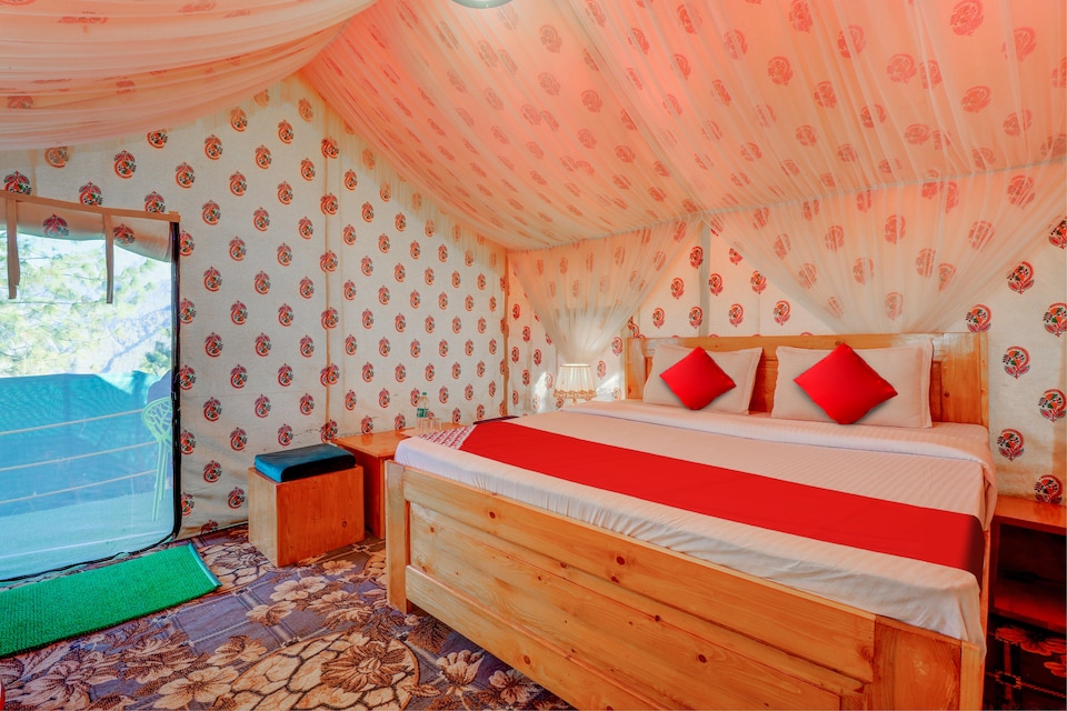 OYO Flagship VRINDA CAMPS , Kausani, Kausani