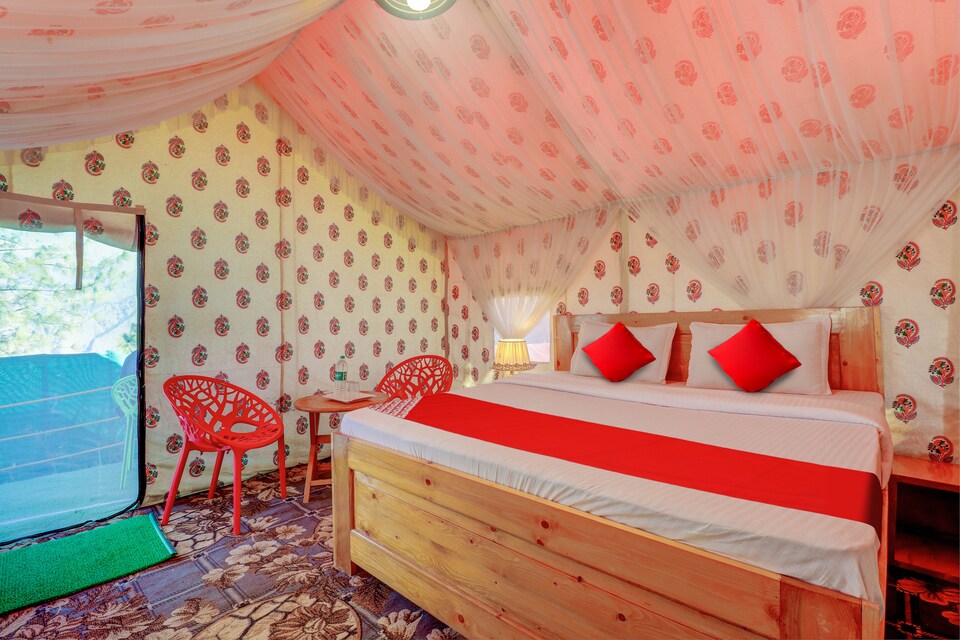 OYO Flagship VRINDA CAMPS , Kausani, Kausani