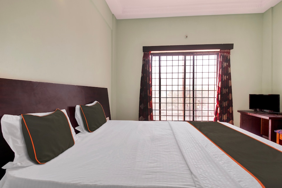Hotel Partha International, Koppal, Gangavathi