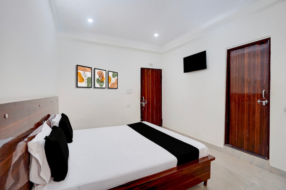 Hotel O GRG RESORT, Iskcon Vrindavan, Vrindavan