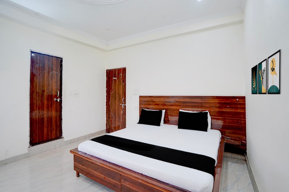Hotel O GRG RESORT, Iskcon Vrindavan, Vrindavan