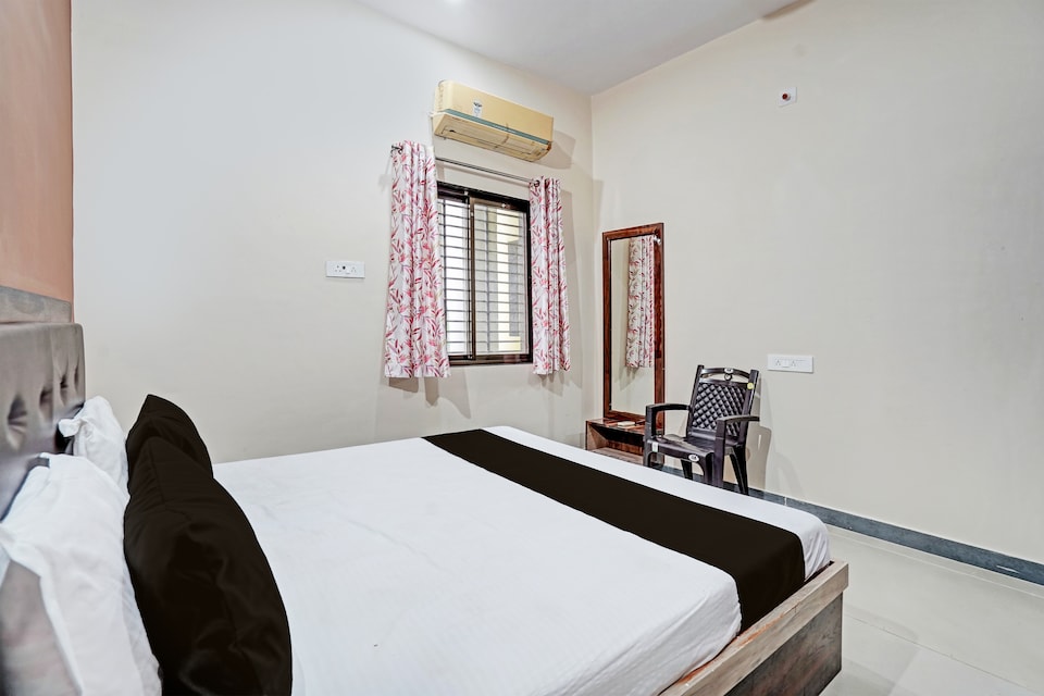 Collection O Hotel Harsh Garden , Cantonment, Varanasi