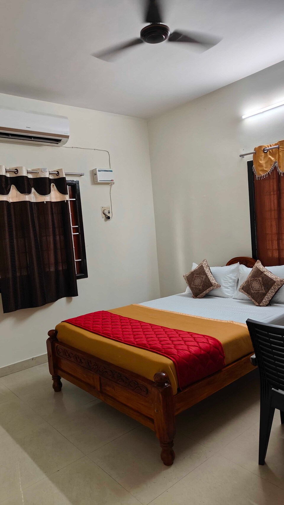 POP 81888E Sk Residency , ECR Chennai, Chennai