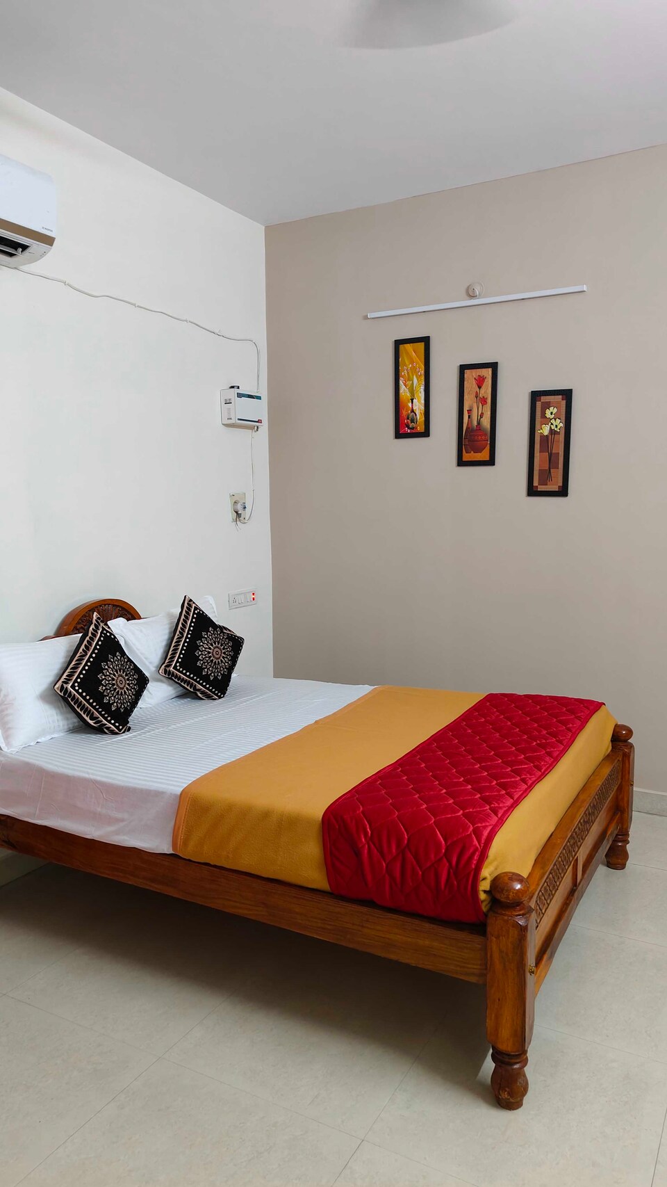 POP 81888E Sk Residency , ECR Chennai, Chennai