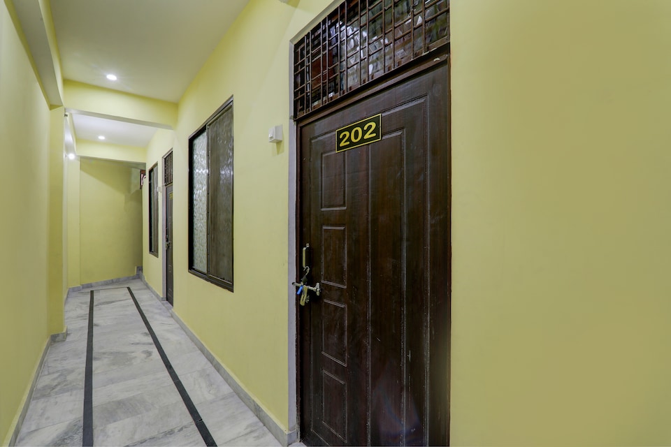 Hotel O Prayag Hotel & Restaurant, Naini, Prayagraj